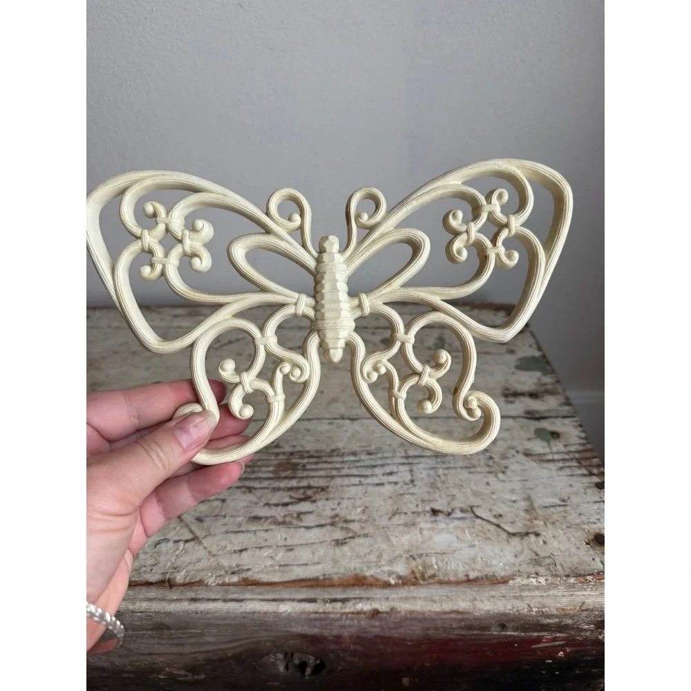 Vintage 1972 HOMCO Dart Ind Butterfly Wall Plaque 7337 Off White